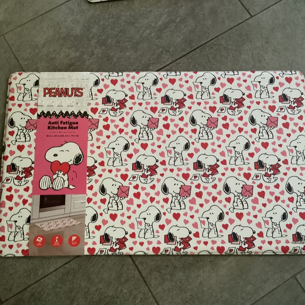 New Peanuts Valentines Day Anti Fatigue Kitchen Mat- Snoopy with Letters/ Hearts